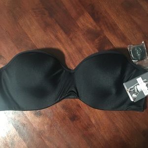 Dominique size 44b black strapless bra NWT